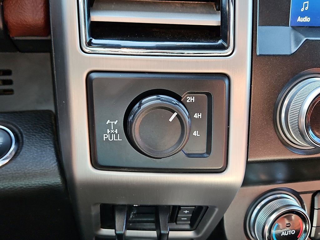 Used 2021 Ford F350 Platinum w/ FX4 Off-Road Package image 18