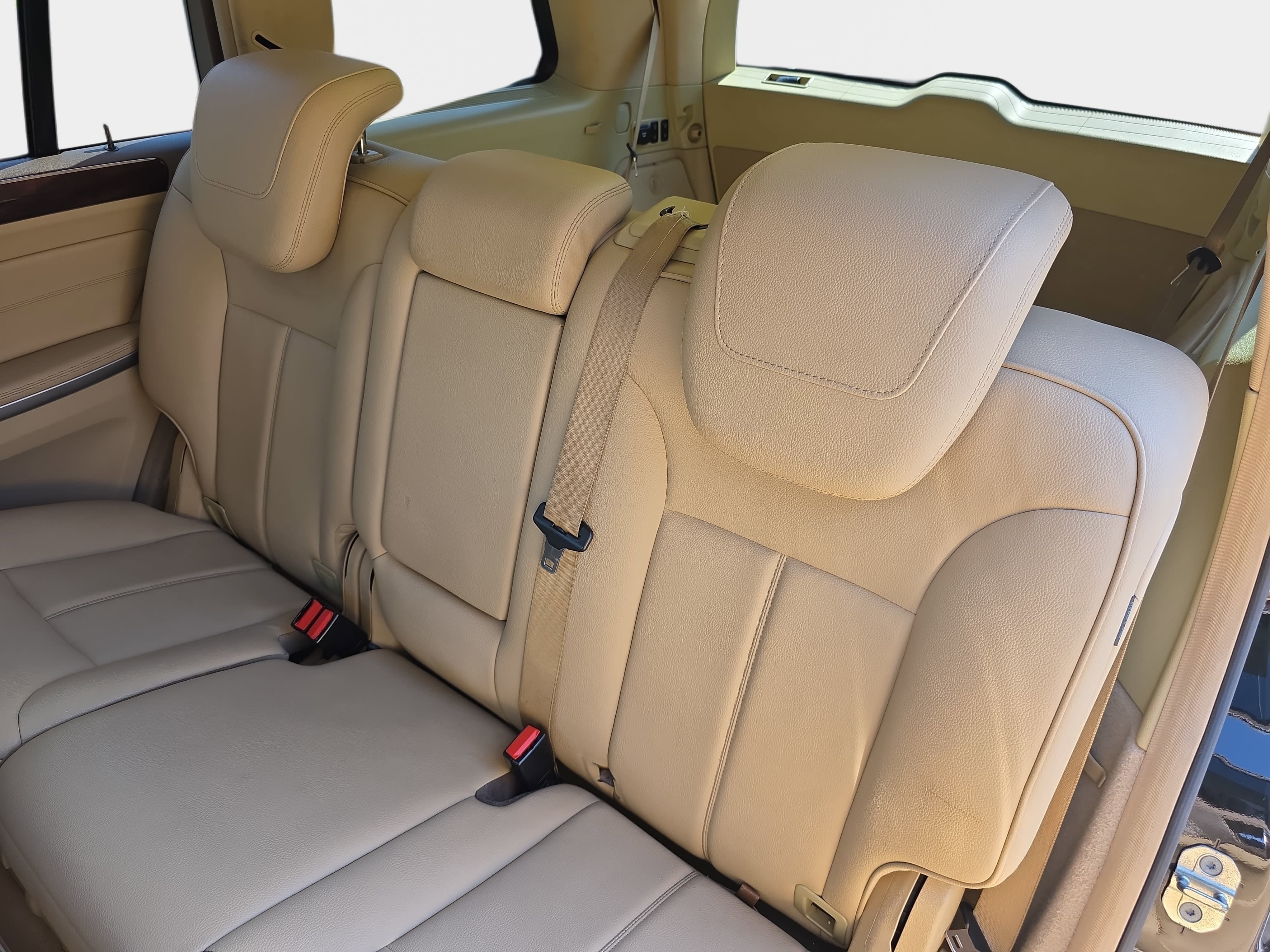 Used 2011 Mercedes-Benz GL 450 4MATIC image 15