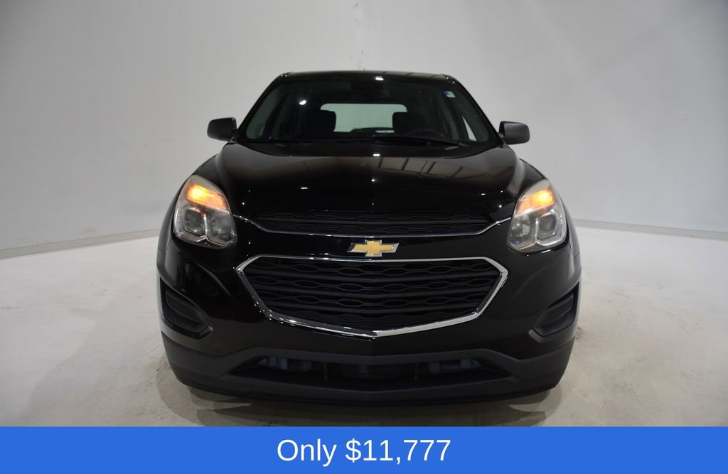 Used 2017 Chevrolet Equinox LS image 2