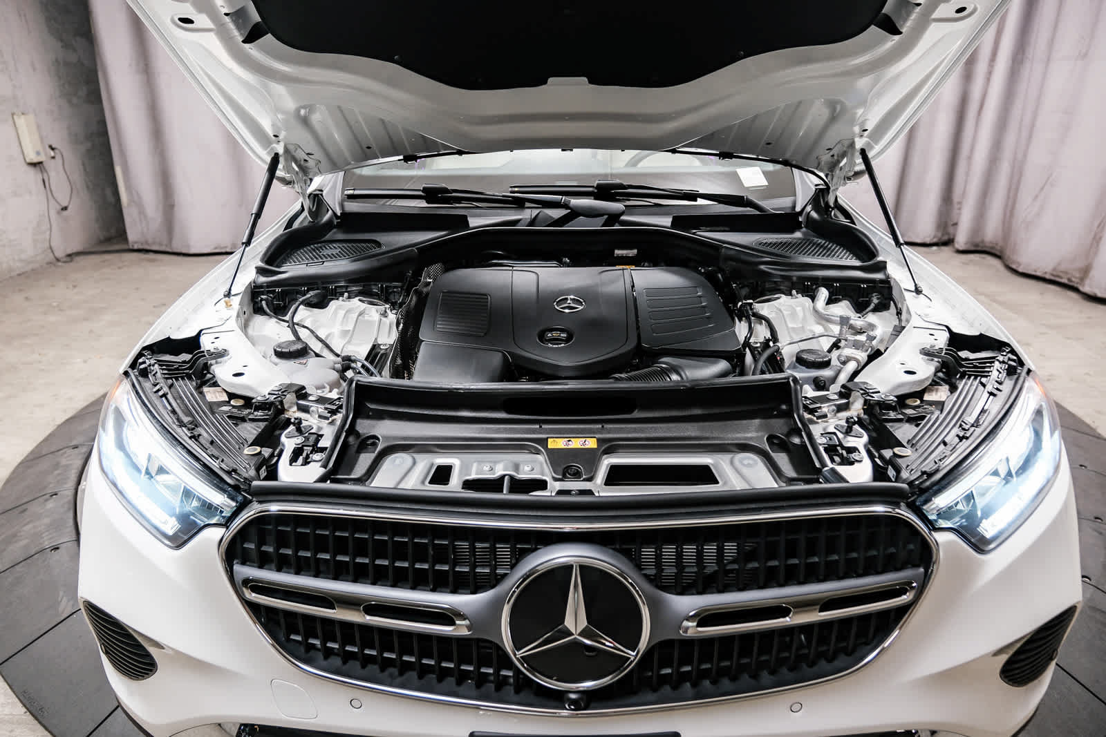Certified 2026 Mercedes-Benz GLC 300 image 33