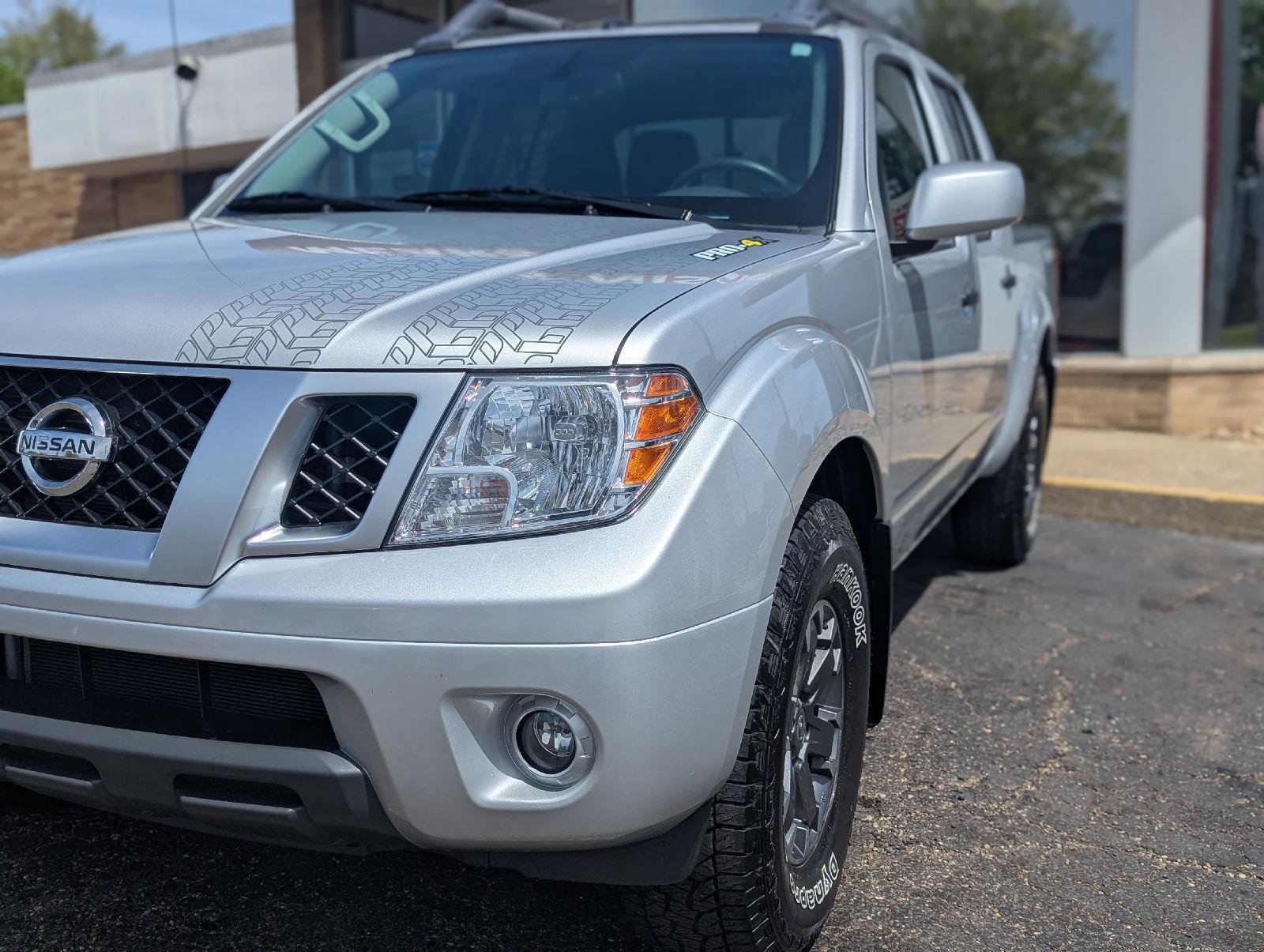 Used 2020 Nissan Frontier PRO-4X w/ Pro-4x Utility Package AWD/4WD image 15