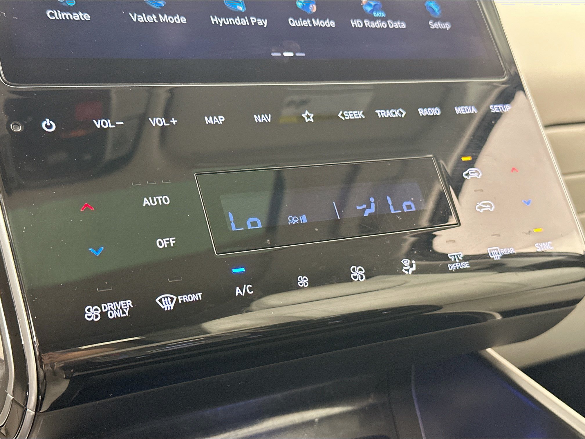 Used 2023 Hyundai Tucson SEL AWD/4WD image 16