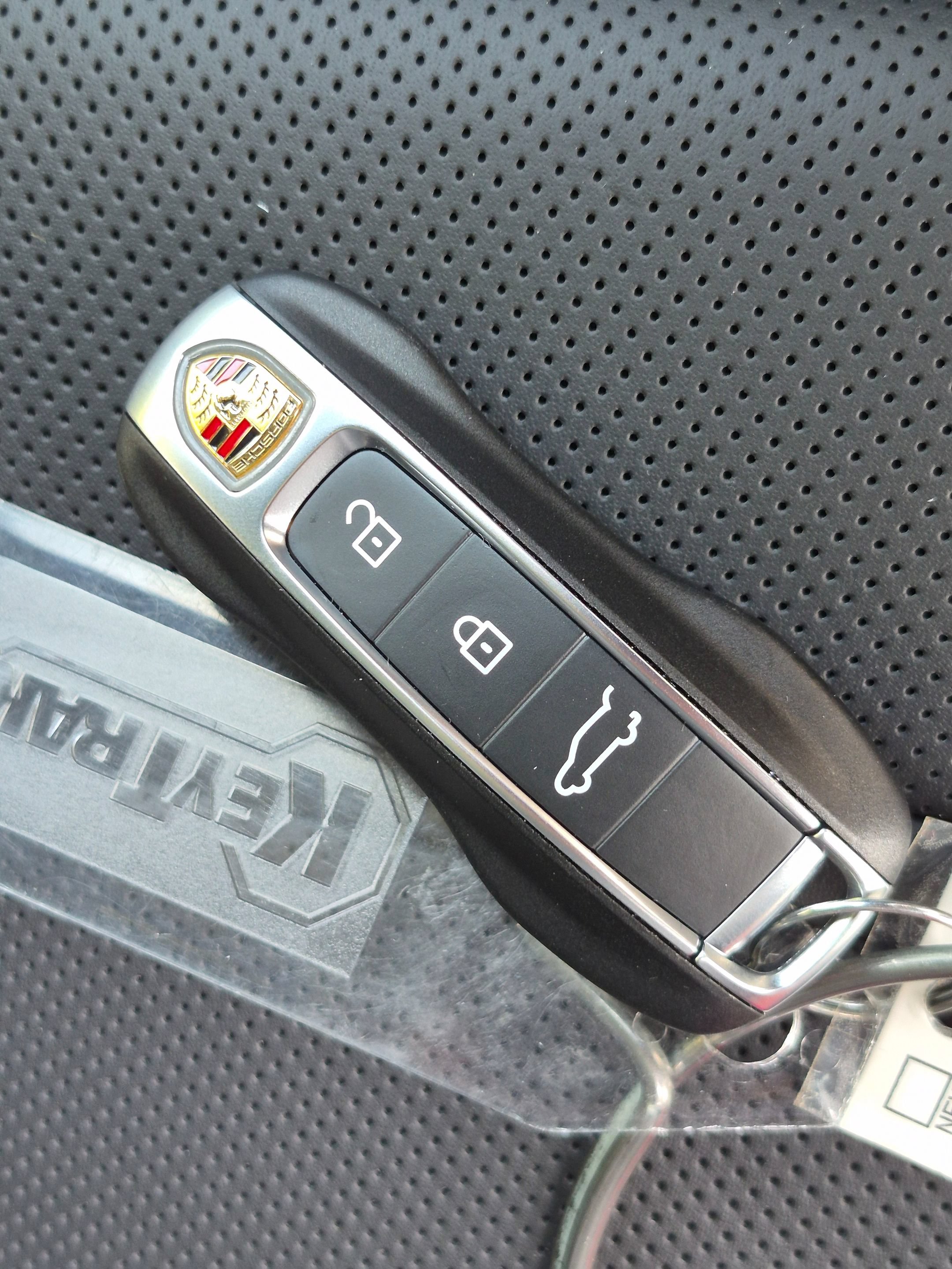 New 2026 Porsche Cayenne S AWD/4WD image 41