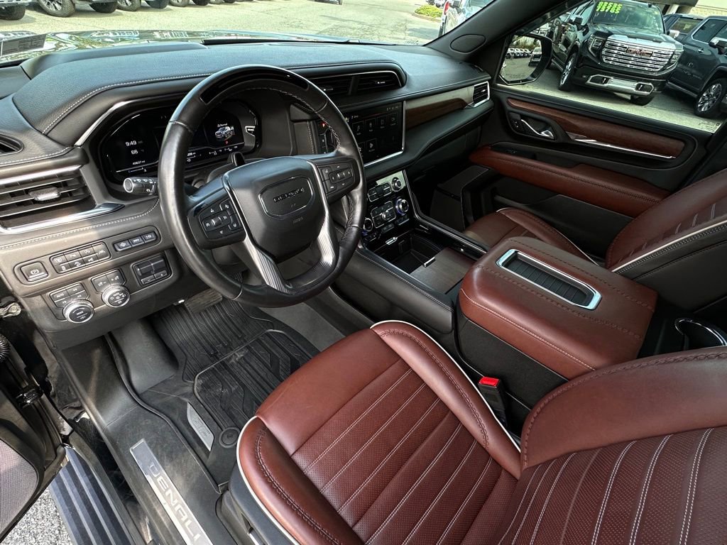 Used 2023 GMC Yukon Denali Ultimate AWD/4WD image 22