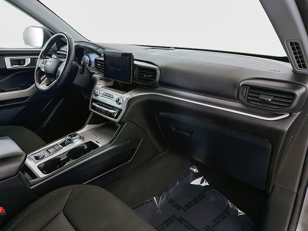 Used 2022 Ford Explorer XLT w/ Class IV Trailer Tow Package image 17