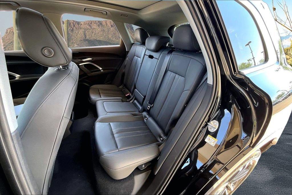 Used 2025 Audi Q5 Premium w/ Convenience Package AWD/4WD image 26