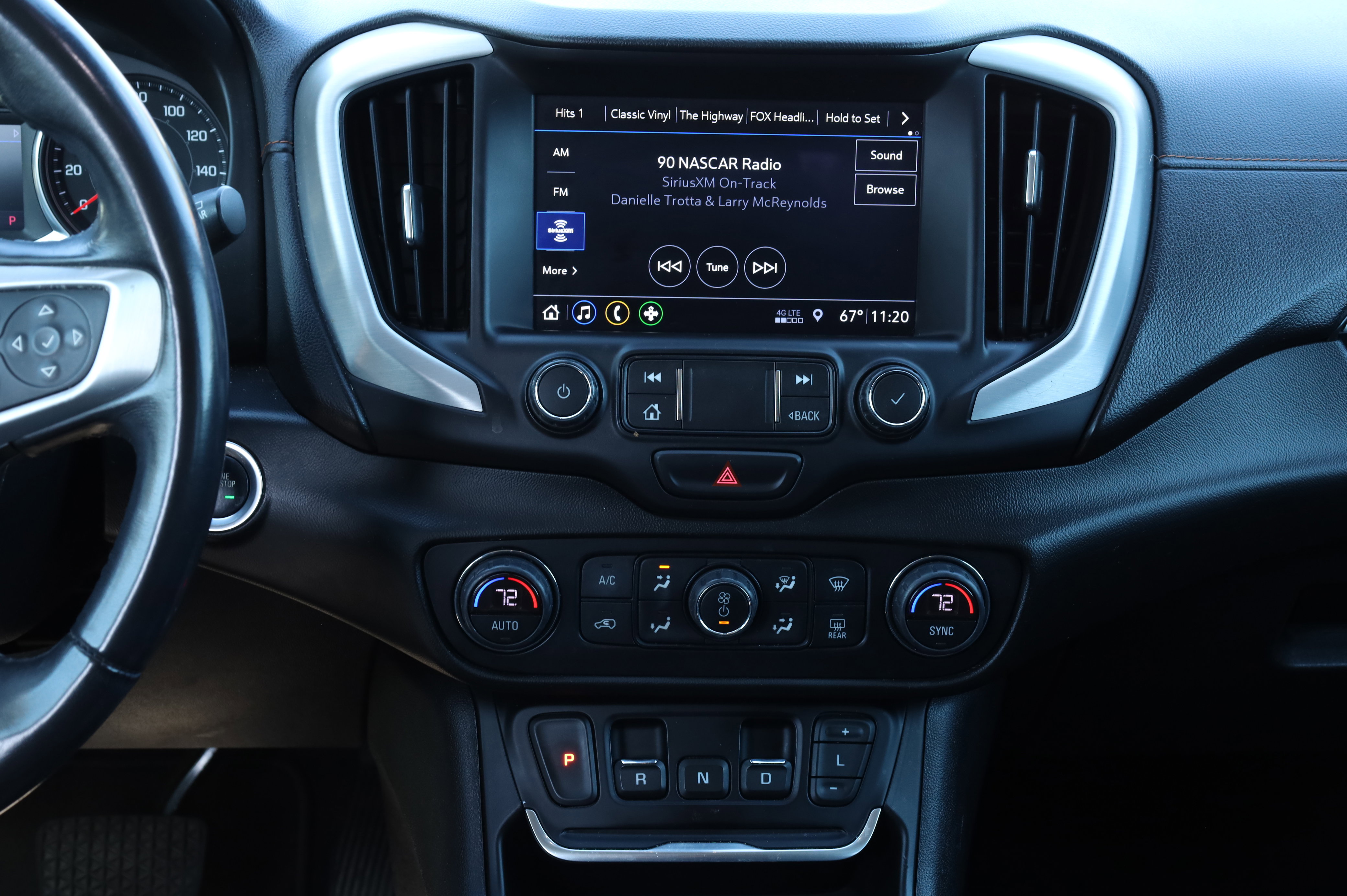 Used 2020 GMC Terrain SLT image 7