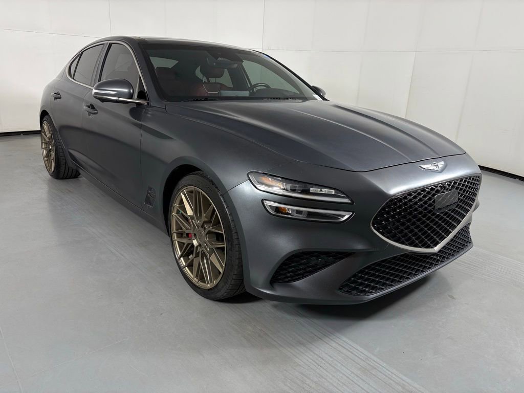Used 2022 Genesis G70 3.3T Launch Edition image 4