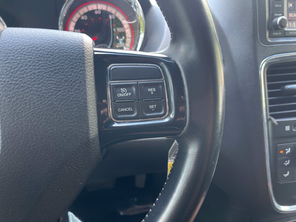 Used 2017 Dodge Grand Caravan SE FWD image 20
