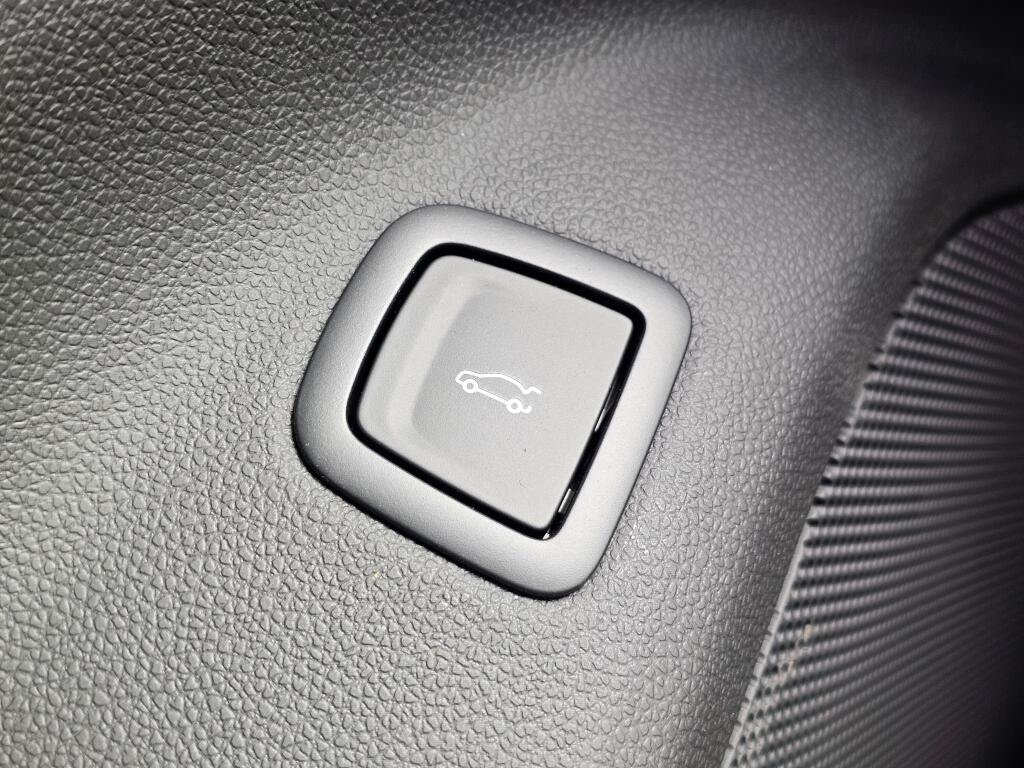 New 2026 Cadillac CT5 Sport w/ LPO, ONYX Package AWD/4WD image 24
