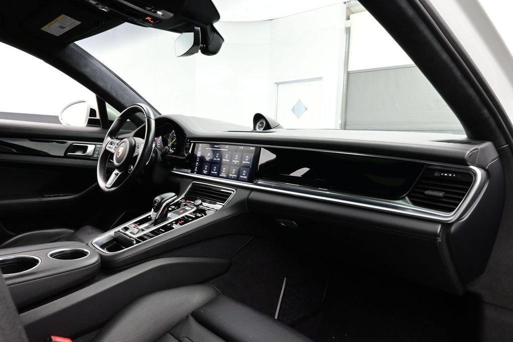 Certified 2019 Porsche Panamera Turbo S w/ Premium Package Plus AWD/4WD image 19