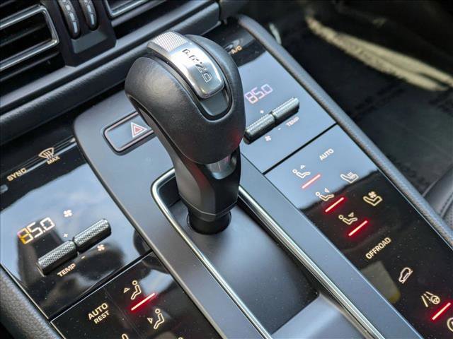 Used 2023 Porsche Macan S image 12