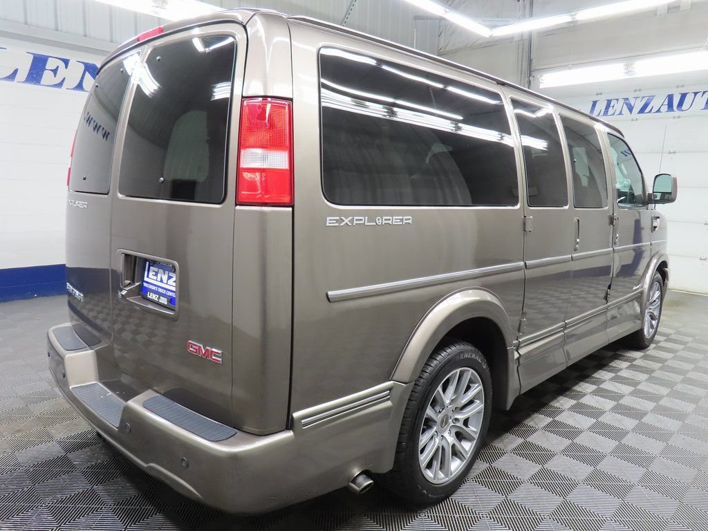 Used 2021 GMC Savana 2500 RWD image 4