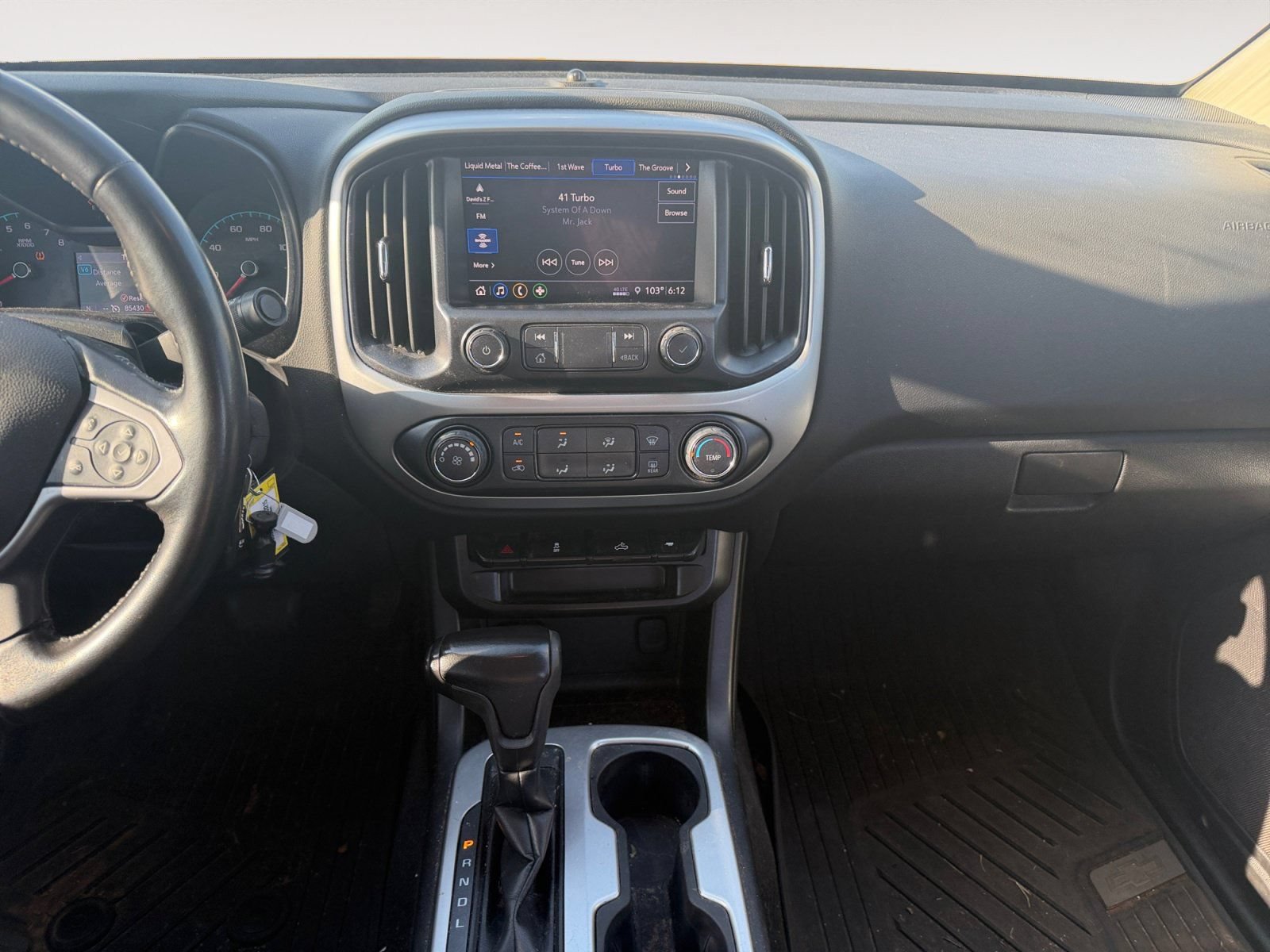 Used 2020 Chevrolet Colorado LT w/ LT Convenience Package RWD image 11