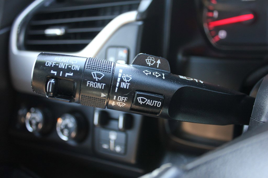 Used 2015 GMC Yukon SLT w/ Open Road Package image 14