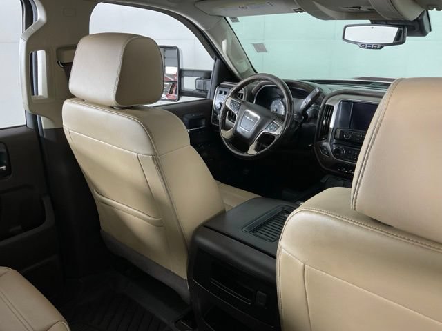 Used 2019 GMC Sierra 2500 Denali w/ Duramax Plus Package AWD/4WD image 36