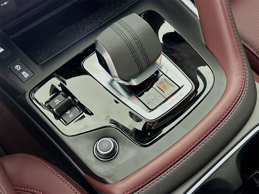 New 2024 Jaguar E-PACE R-Dynamic SE image 17