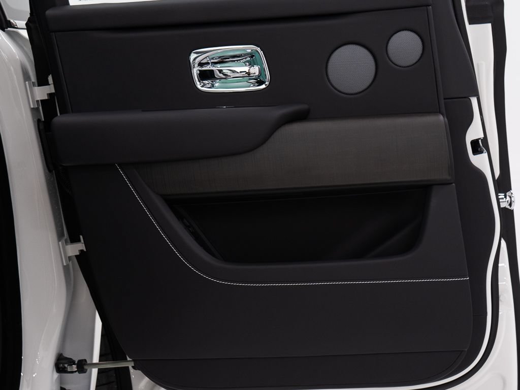 Used 2026 Rolls-Royce Cullinan AWD/4WD image 22
