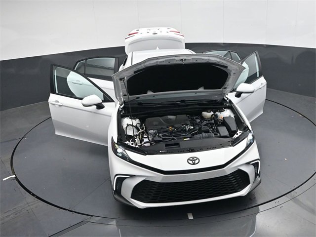 Used 2025 Toyota Camry SE w/ Convenience Package image 37