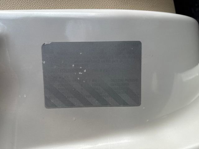 Used 2008 Cadillac Escalade EXT image 16