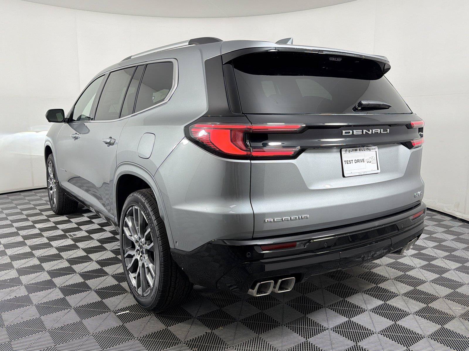 New 2026 GMC Acadia Denali Ultimate FWD image 4