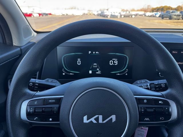 Used 2025 Kia Sportage LX image 22