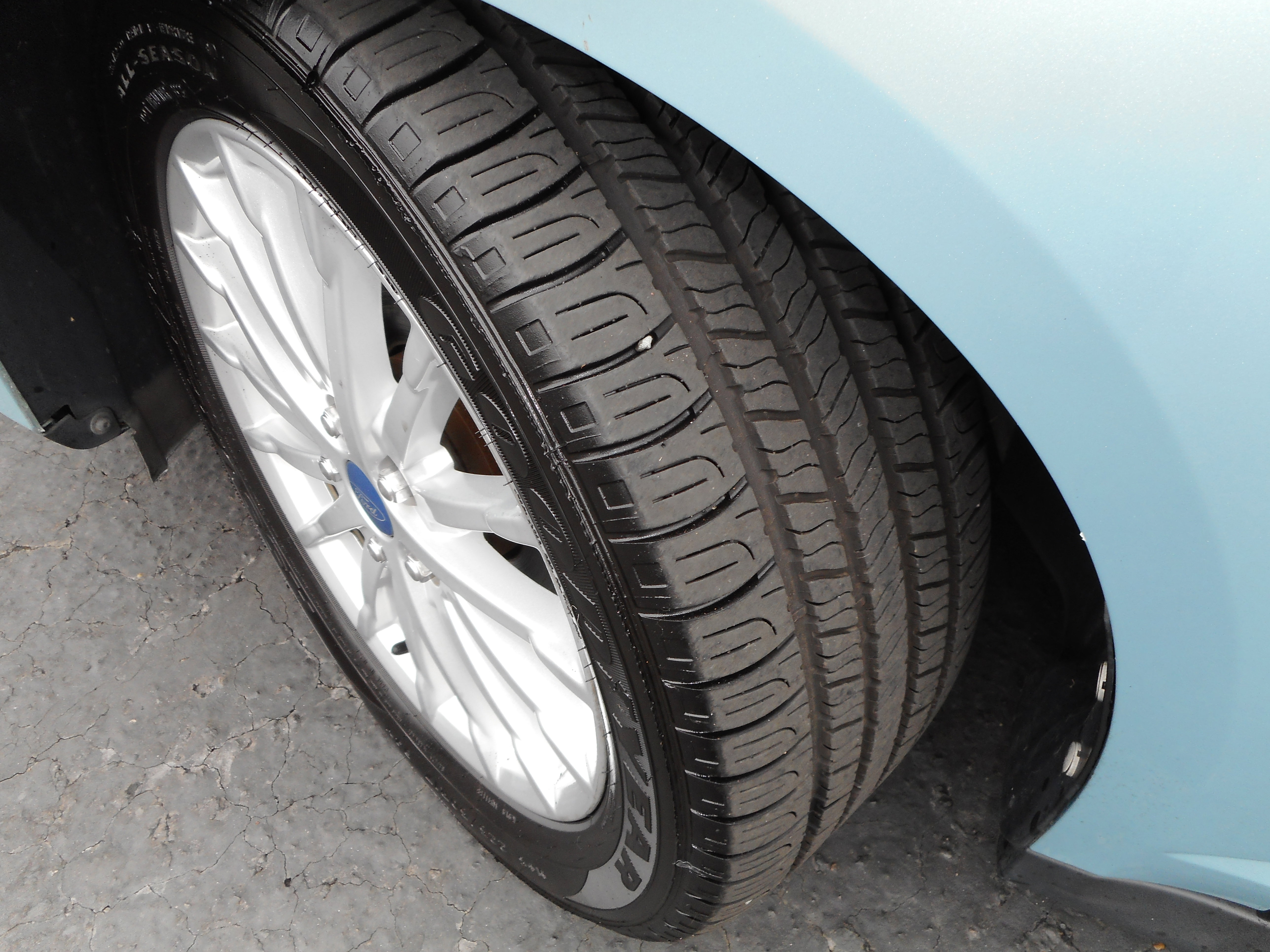 Used 2013 Ford C-MAX SE image 13