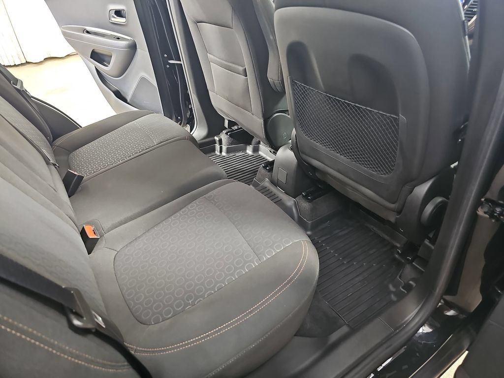 Used 2020 Chevrolet Trax LS w/ Tint and Cruise Package AWD/4WD image 14