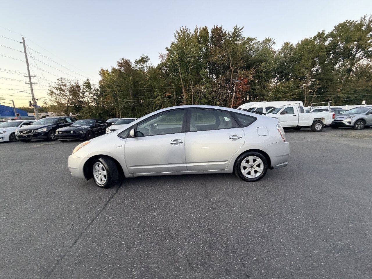 Used 2007 Toyota Prius w/ Pkg 2 FWD image 27