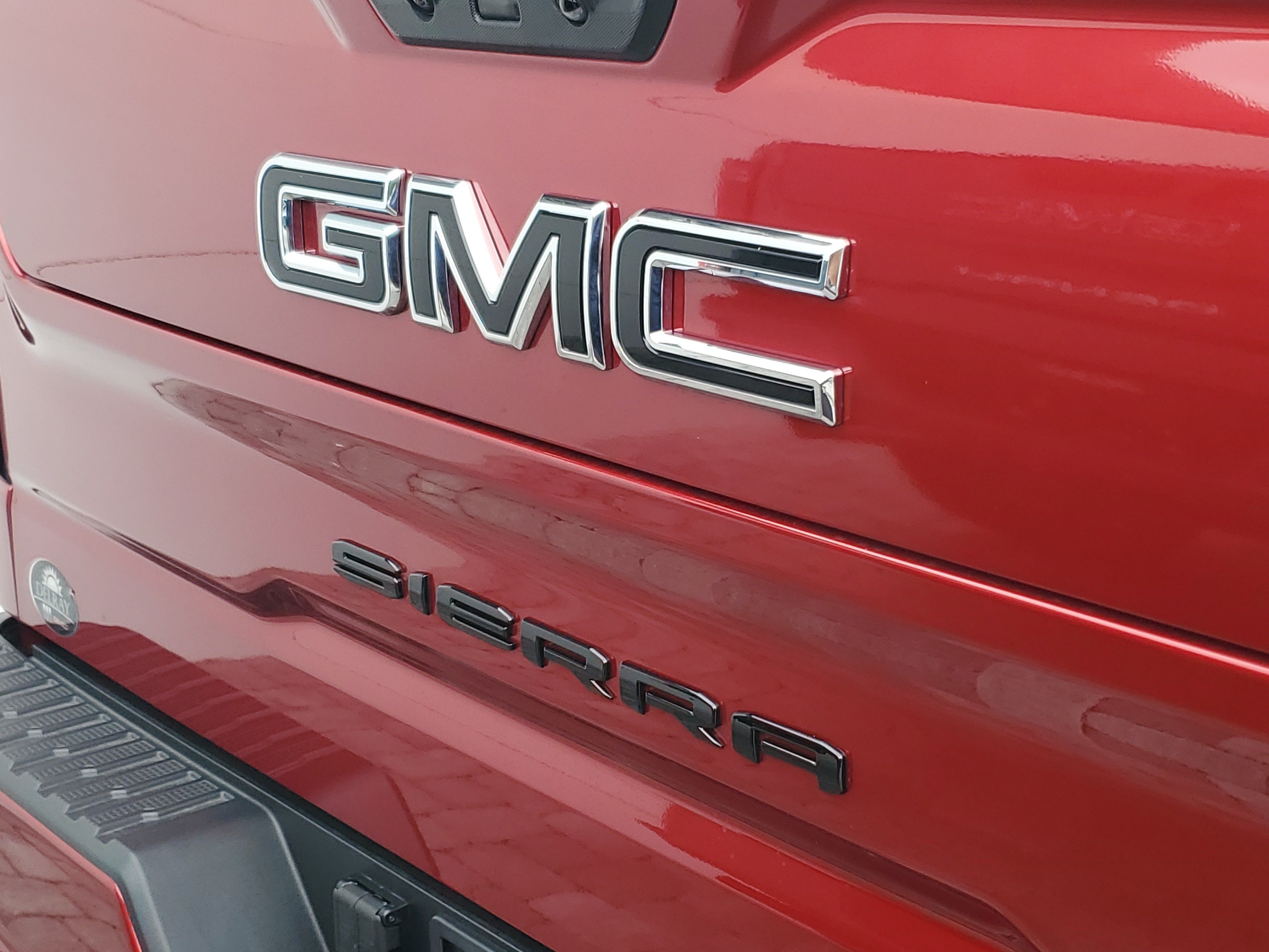 Used 2026 GMC Sierra 1500 AT4 w/ AT4 Premium Package AWD/4WD image 8