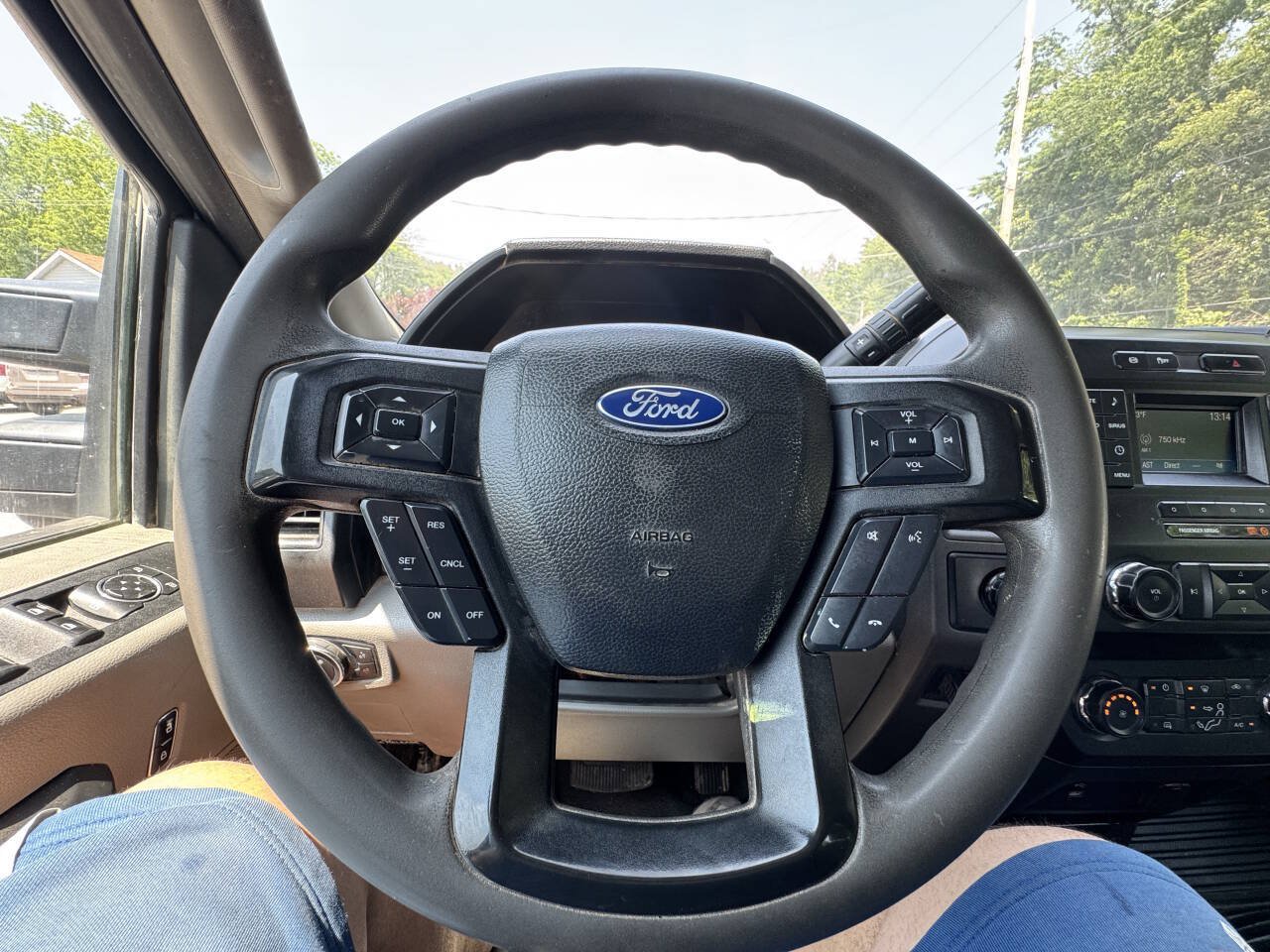 Used 2019 Ford F250 XL w/ Power Equipment Group AWD/4WD image 31