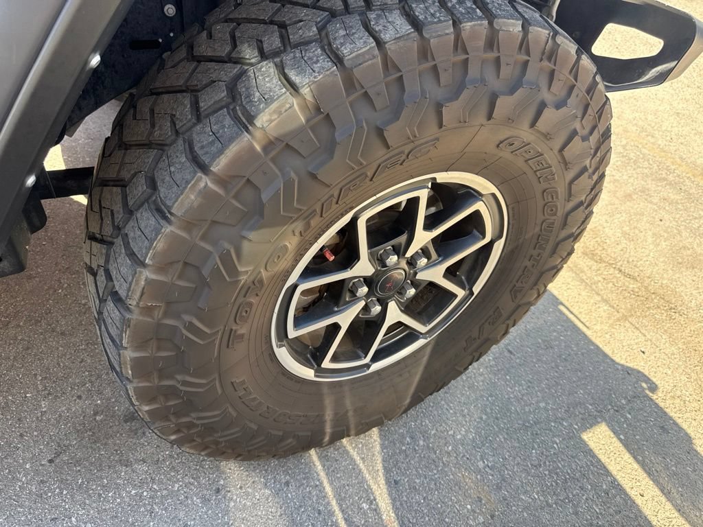 Used 2024 Jeep Gladiator Rubicon AWD/4WD image 3