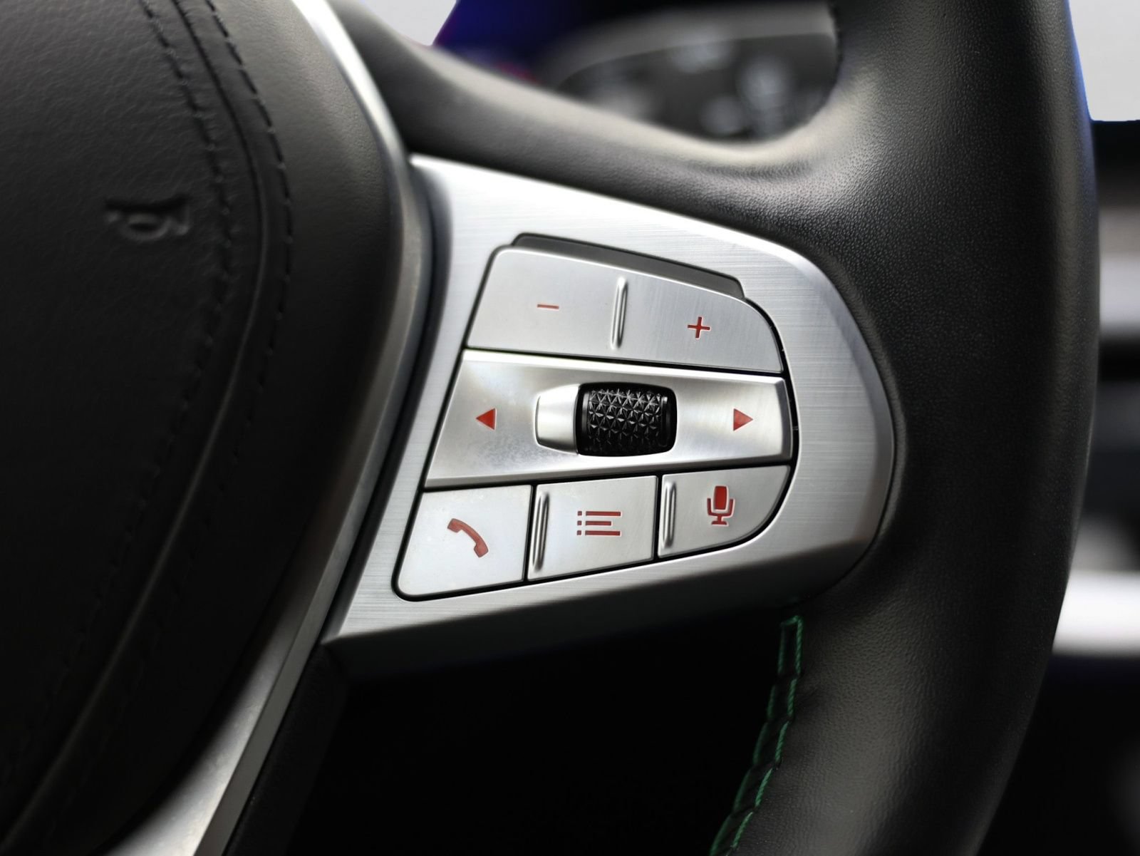 Used 2024 BMW ALPINA XB7 AWD/4WD image 28