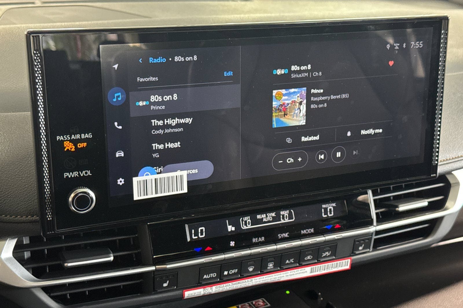 New 2026 Toyota Sienna XLE Woodland Edition AWD/4WD image 23