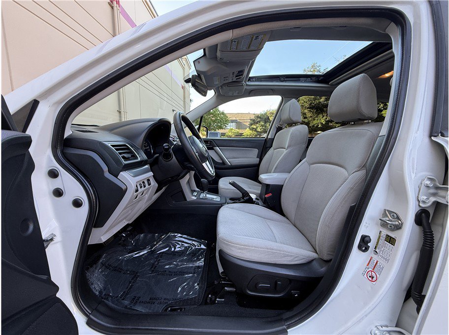 Used 2017 Subaru Forester 2.5i Premium AWD/4WD image 11