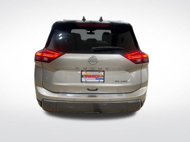 Certified 2025 Nissan Rogue SL w/ Tech Package image 4