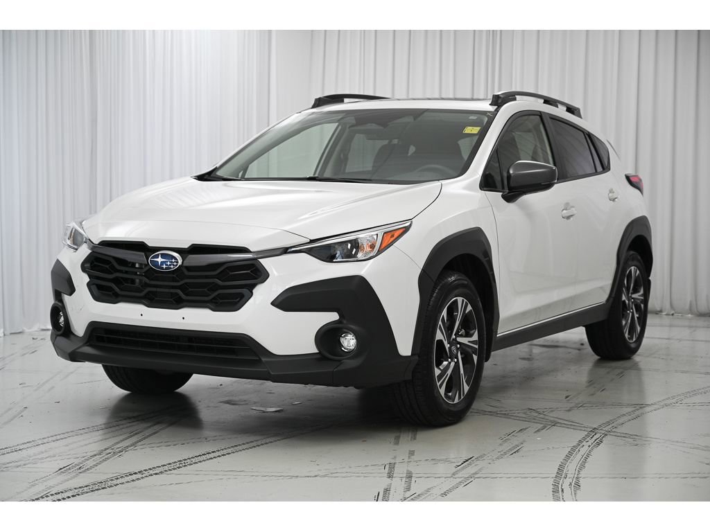 Used 2025 Subaru Crosstrek 2.0i Premium image 4