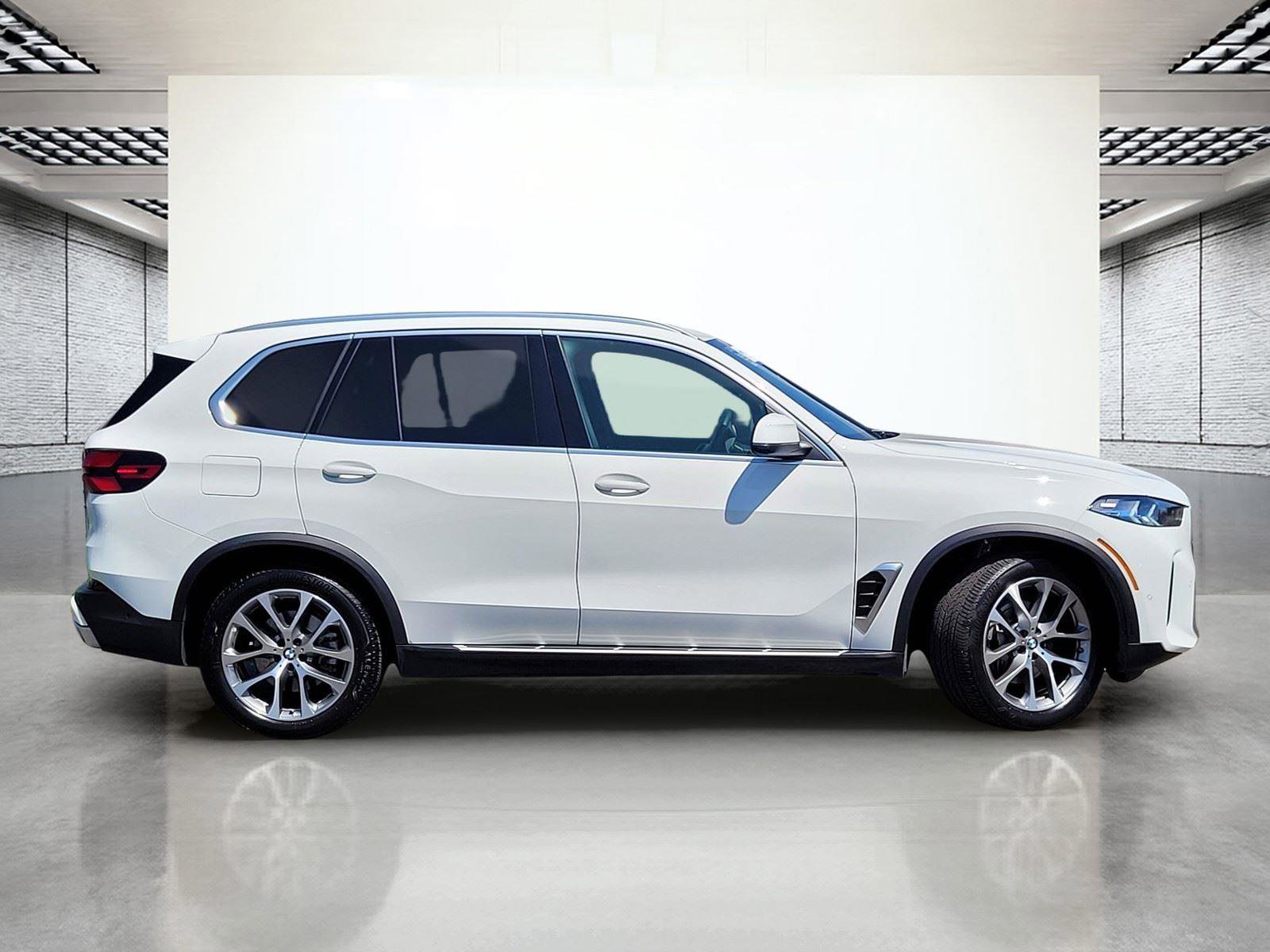 Used 2026 BMW X5 xDrive40i AWD/4WD image 6