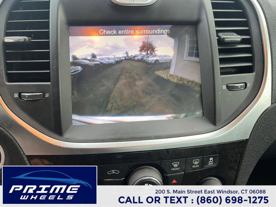 Used 2011 Chrysler 300 Limited image 15