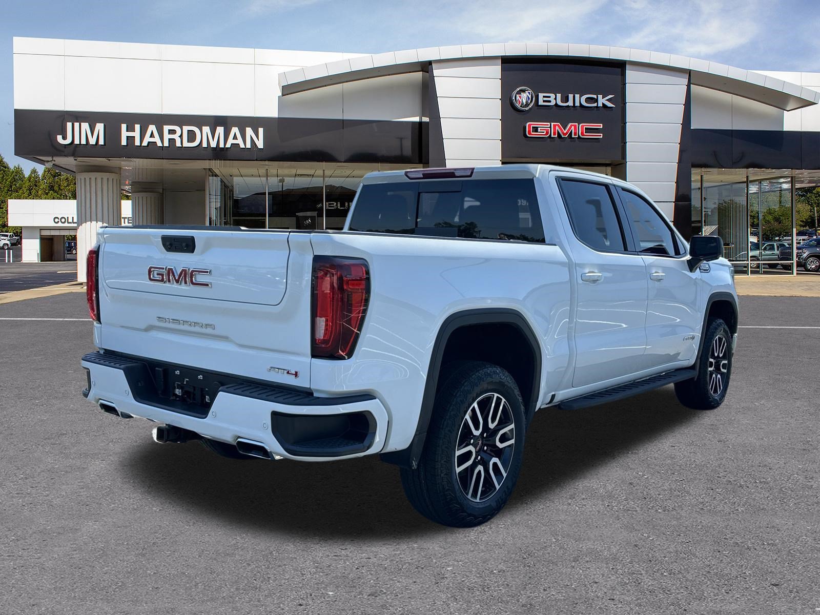 Used 2025 GMC Sierra 1500 AT4 w/ AT4 Premium Package AWD/4WD image 7