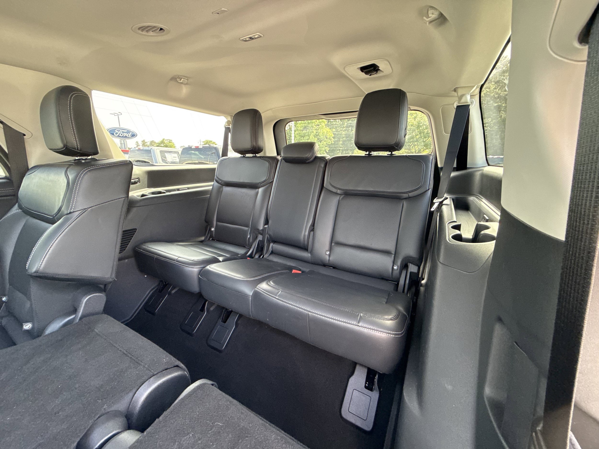 Used 2025 Ford Expedition Max Platinum AWD/4WD image 30