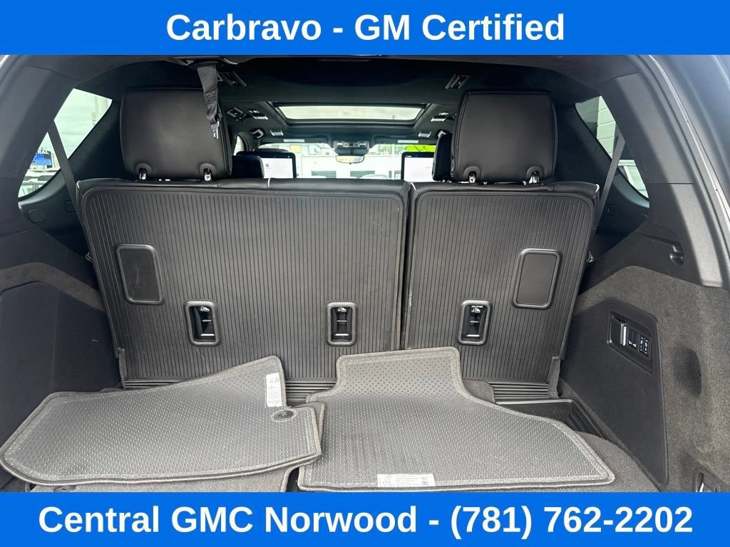 Used 2024 Cadillac Escalade Sport Platinum w/ LPO, ONYX Package AWD/4WD image 11
