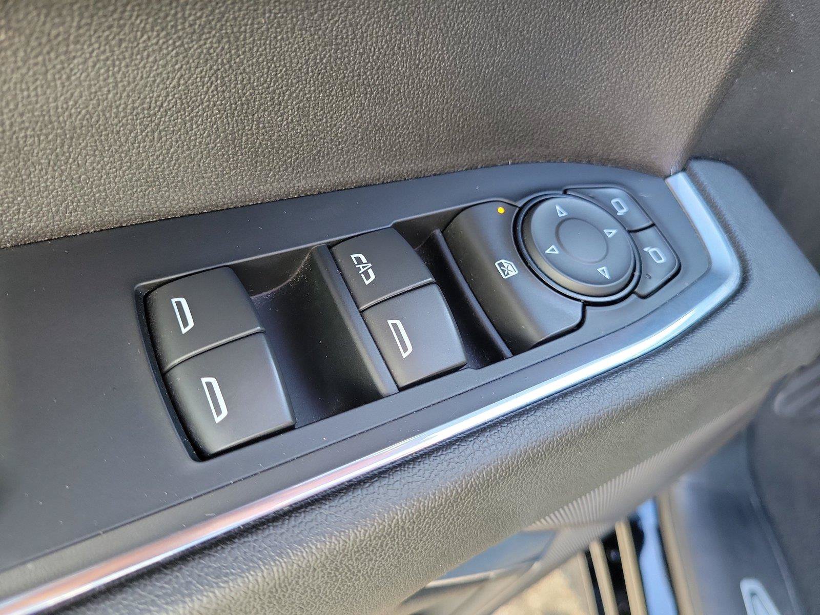 Used 2023 Chevrolet Silverado 1500 LT AWD/4WD image 19