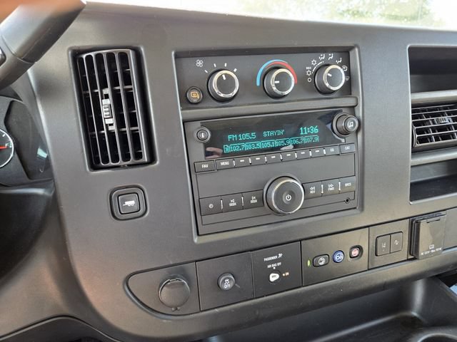 Used 2025 Chevrolet Express 3500 LT w/ LT Preferred Equipment Group RWD image 20