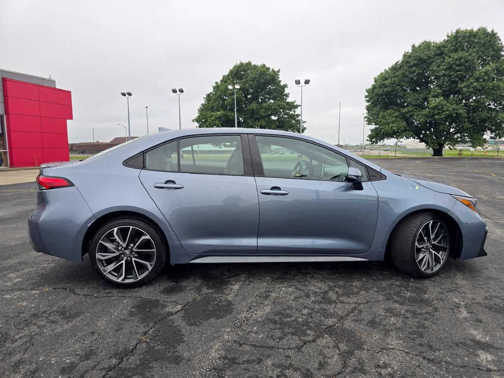 Used 2022 Toyota Corolla XSE FWD image 17