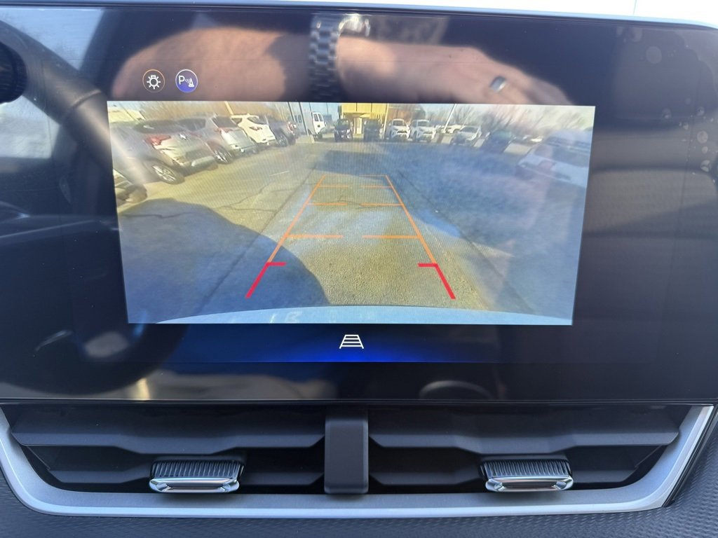 Used 2026 Chevrolet Equinox LT image 21