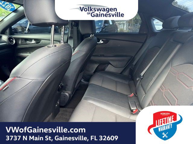 Used 2022 Kia Forte GT w/ GT Technology Package FWD image 11