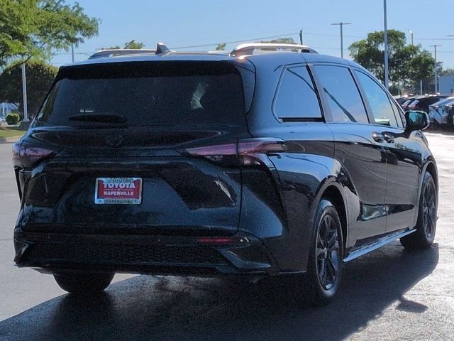 Certified 2025 Toyota Sienna XSE AWD/4WD image 5
