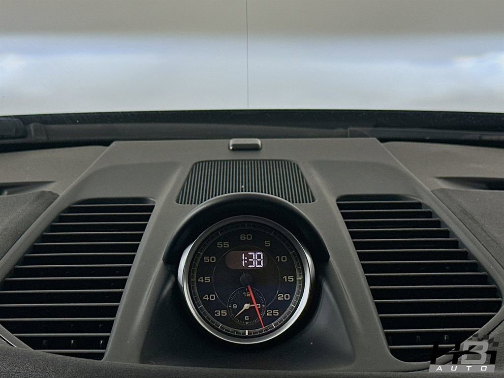 Used 2017 Porsche 911 Carrera S image 19