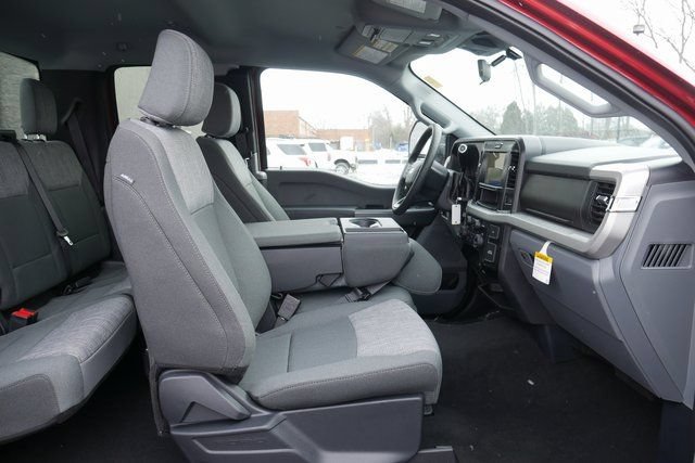 New 2026 Ford F250 XLT w/ FX4 Off-Road Package AWD/4WD image 24